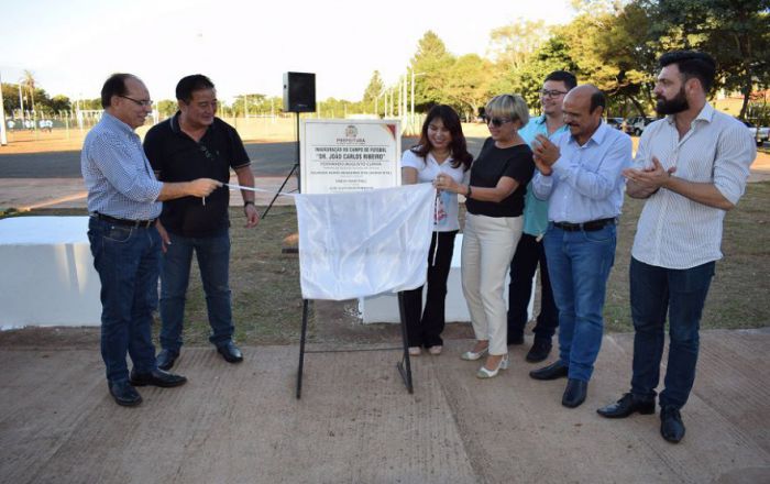 Olímpia recebe visita da deputada Keiko Ota para entrega de obra e homenagem